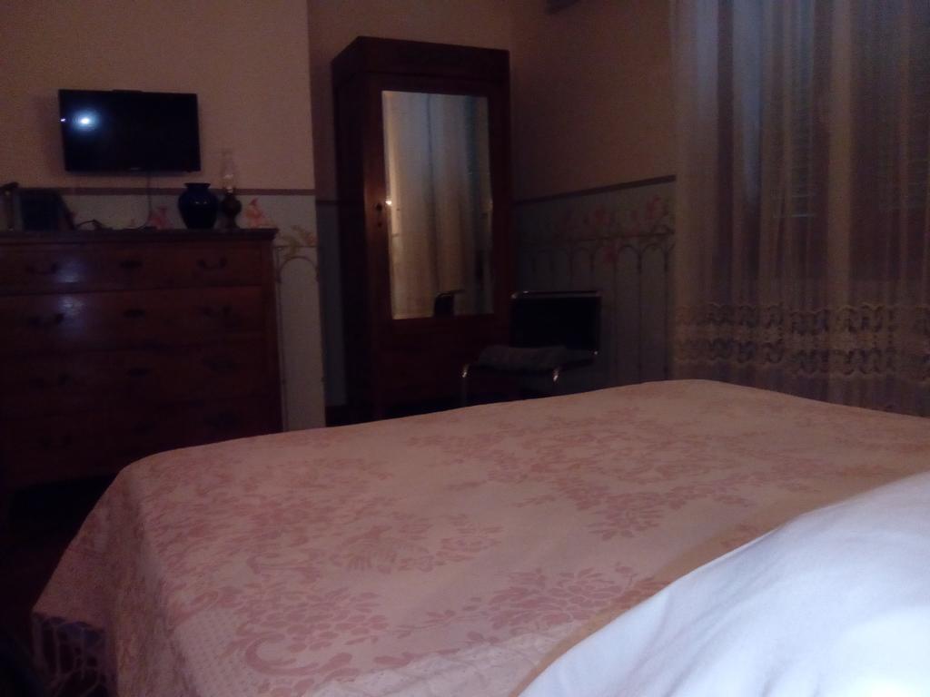 B&B Il Giovine Campello sul Clitunno Esterno foto